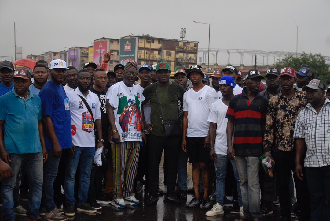 Photos: Comrade Ayodele, MC Oluomo Lead APC Rally in Lagos ...